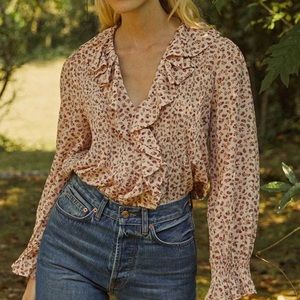 Dôen Feminine Ruffle Floral Paisley Top